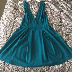 New w/o tags turquoise knee length dress
